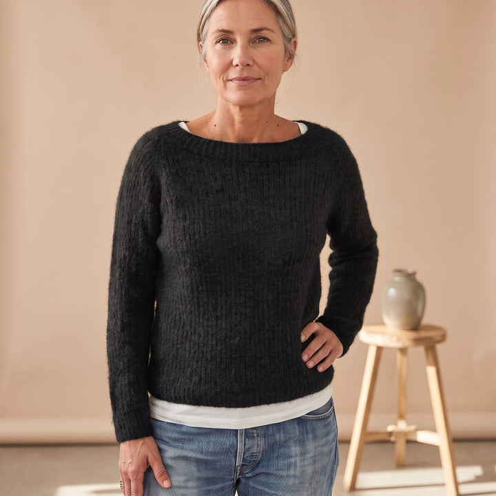 Women's Chunky Knit Pullover Sweater Relaxed Boat Neck - Black