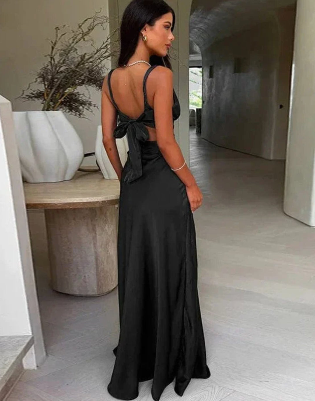 Women's Deep V-Neck Cutout Sleeveless A-Line Maxi Evening Dress