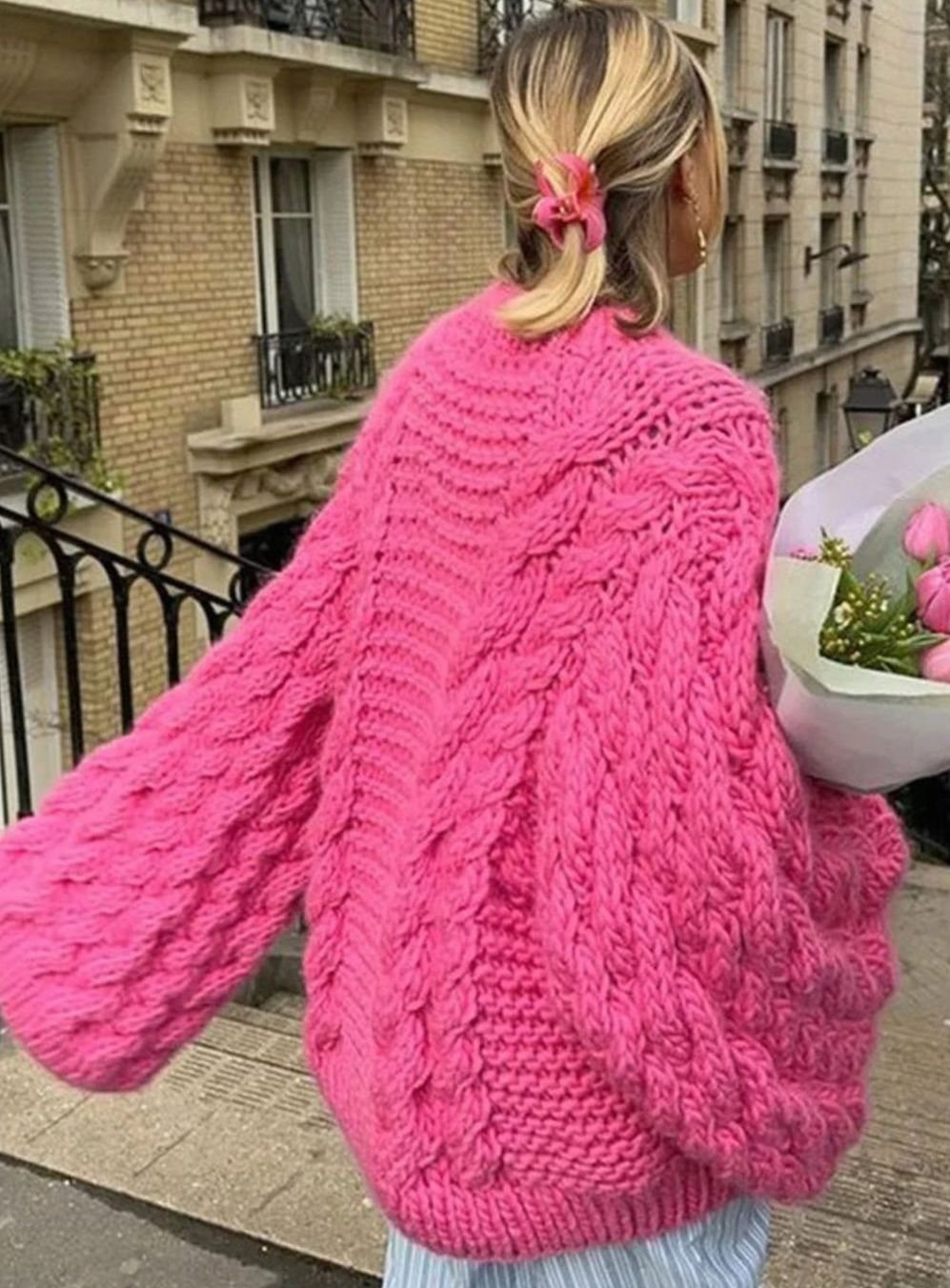 Women's Oversized Cable-Knit Chunky Crew Neck Sweater - Pink