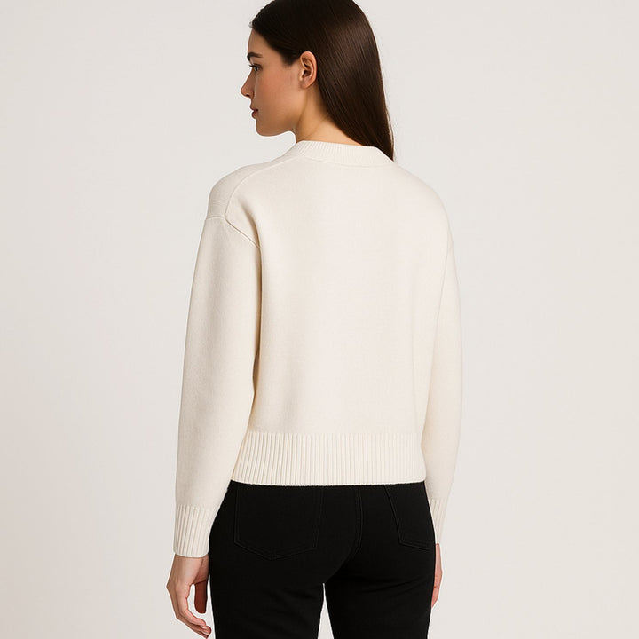 Women's Oversized Heart Motif Crew Neck Knit Sweater
