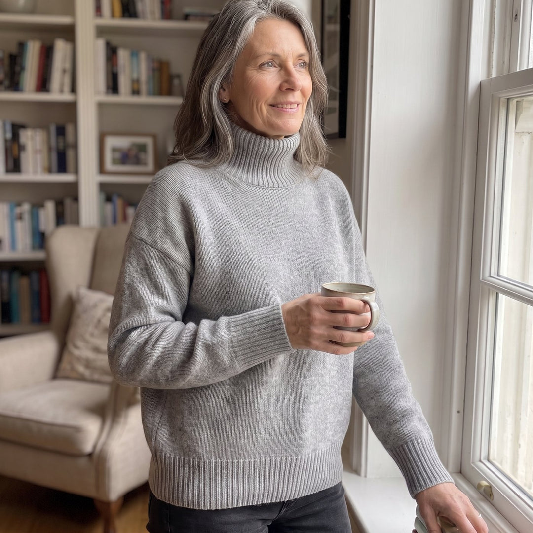 Women's Pure Cashmere Turtleneck Relaxed-Fit Sweater