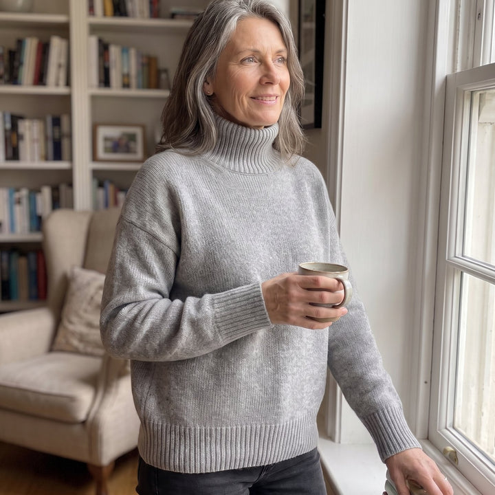Women's Pure Cashmere Turtleneck Relaxed-Fit Sweater