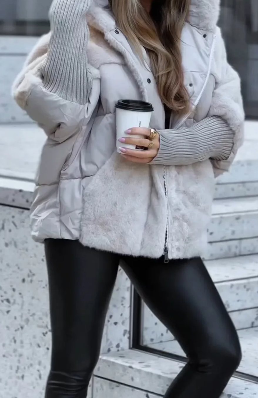 Women's Quilted Faux Fur Hooded Puffer Jacket