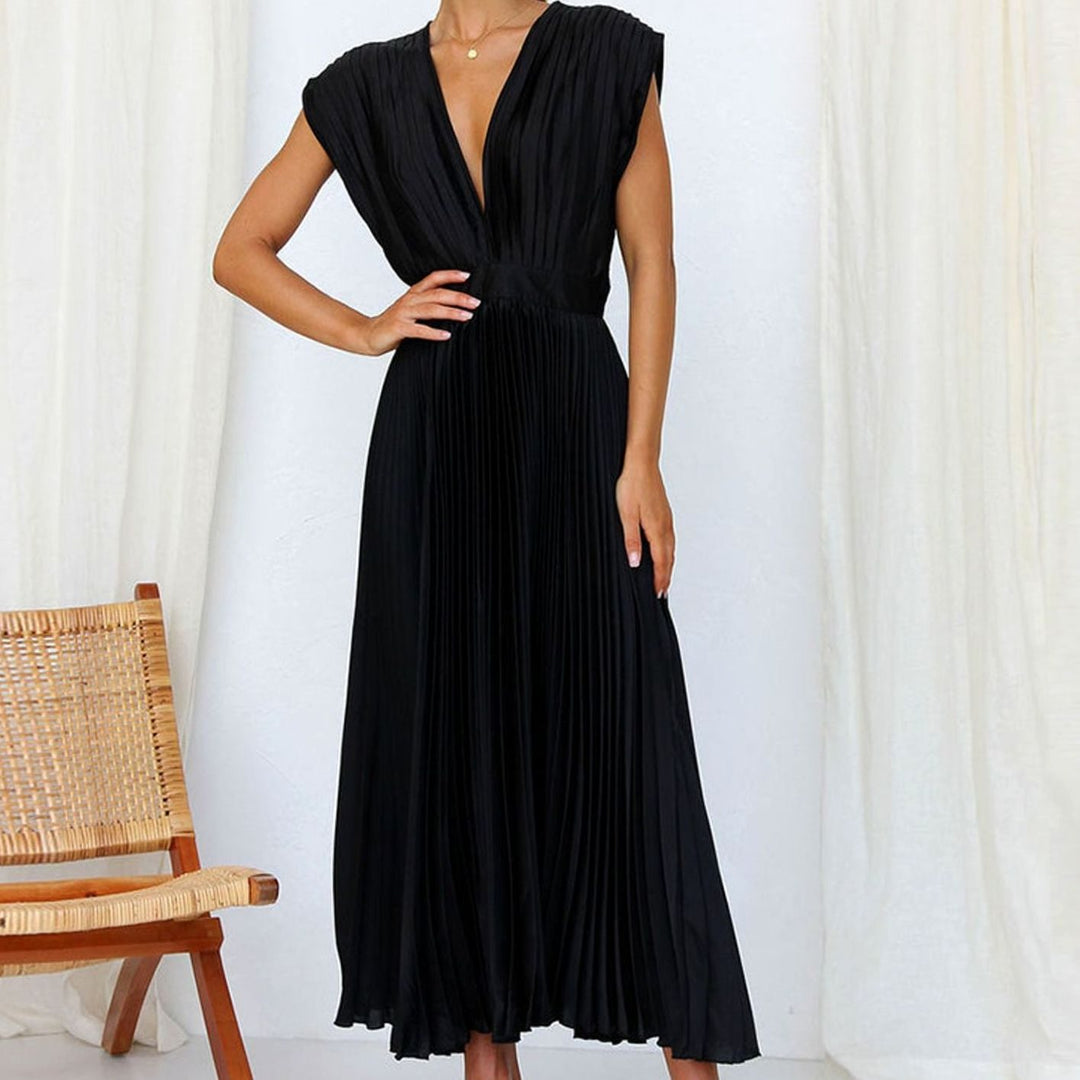 Women's Sleeveless Deep V-Neck Pleated Midi Cocktail Dress