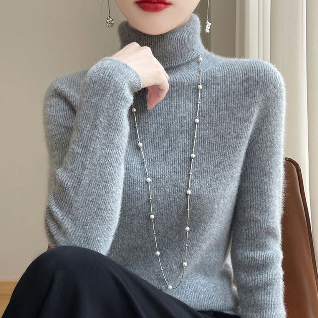 Women's Slim-Fit Ribbed Turtleneck Sweater - Medium Gray