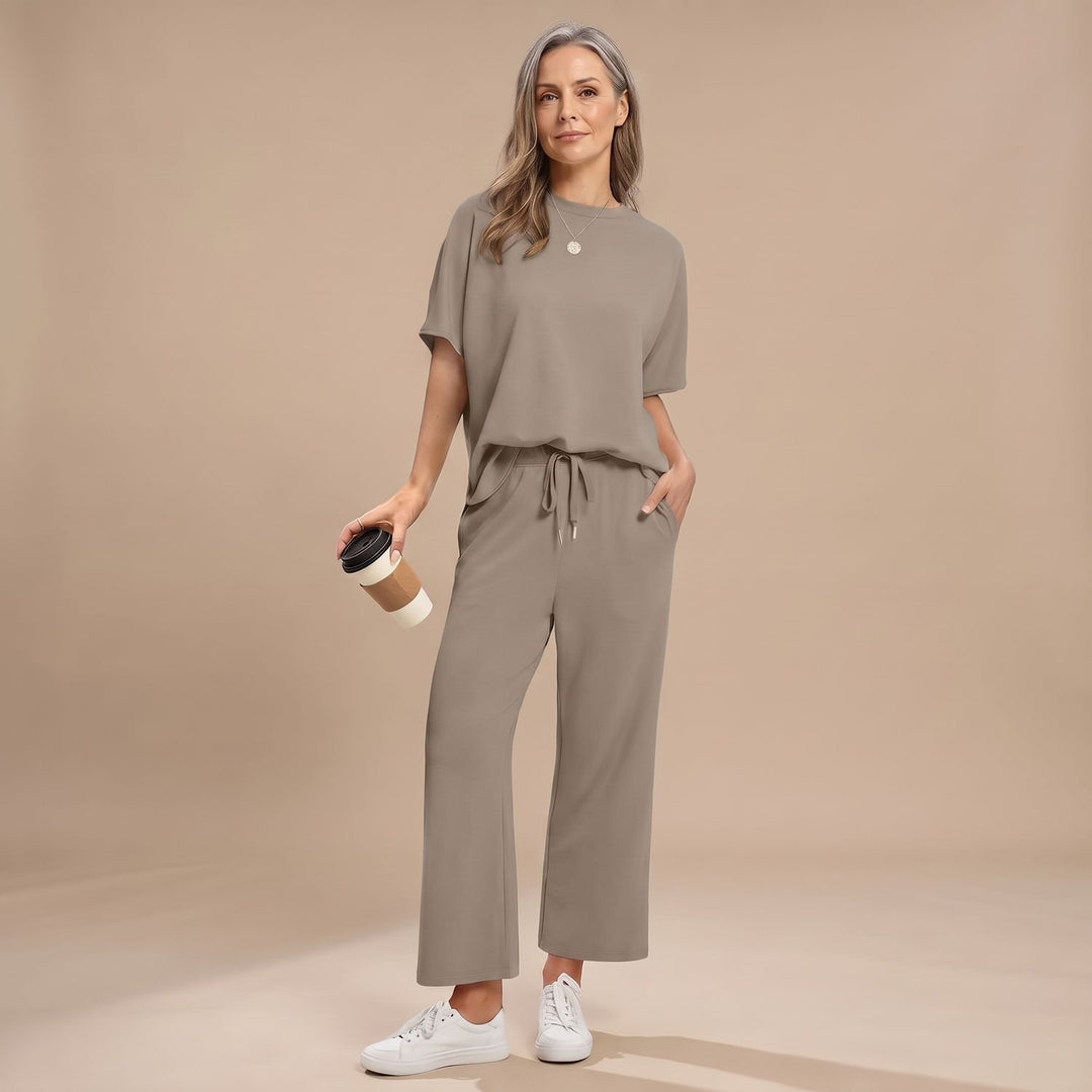 Women's Two Piece Set Short-Sleeve Crop Top Wide-Leg Pants - Coffee